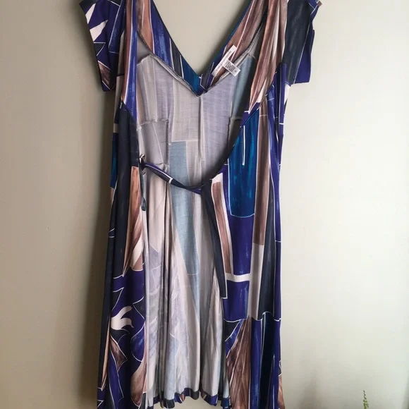 Diane Von Furstenberg Wrap Midi Dress - Picture 7 of 8